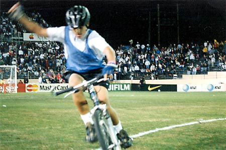Biki Polo Photo