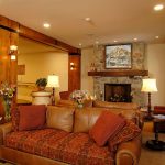 Mountaineer Square Lodge
