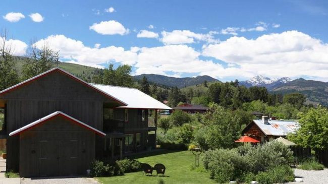 Mt Gardner Inn