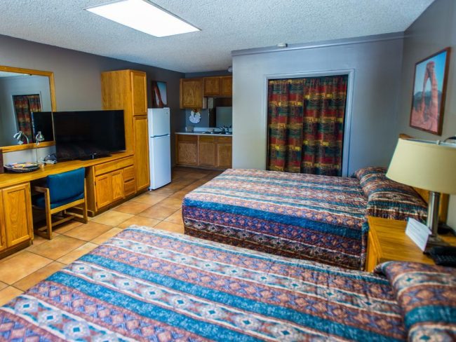 Rustic Inn Motel