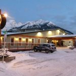 Red Tree Lodge