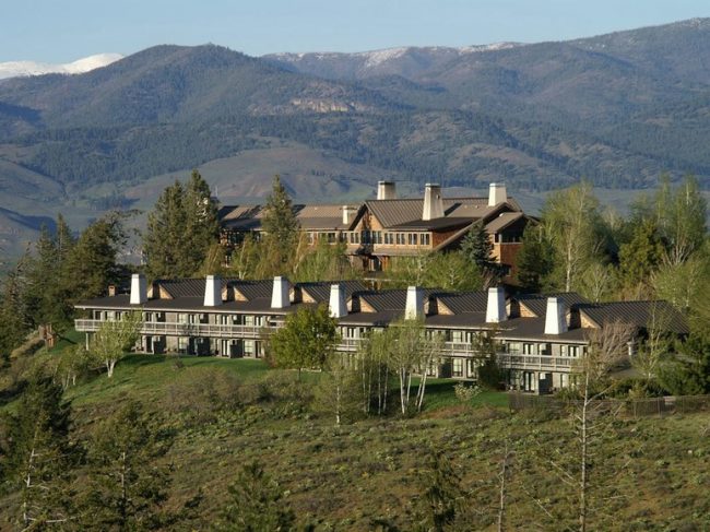 Sun Mountain Lodge