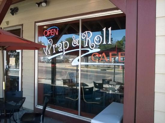 Wrap & Roll Cafe